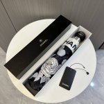 Chanel 香奈儿 山茶花 新款三折自动折叠晴雨伞 做工精细 气质 时尚 炒鸡好看 防紫外线 人手必备
