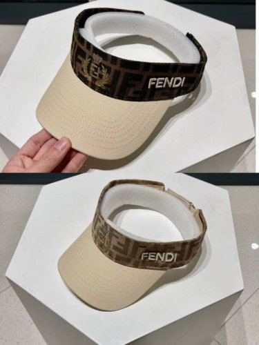 fendi 芬迪 时装空顶帽新款 流行趋势 喜欢看到收哦 质量超赞哦