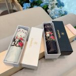 Chanel 香奈儿 五折手动折叠晴雨伞 选用台湾进口Uv防紫外线伞布 原单代工级品质 2色