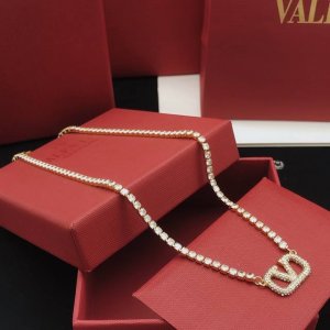 编号 Valenti*O最新款镶钻项链 一致Zp黄铜材质