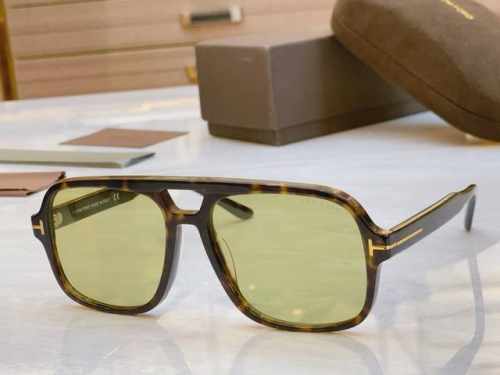 Tom For* 汤姆*福特新款太阳镜 Model Tf 884 Size 60口18-140