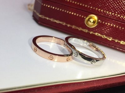 新款螺丝戒指 Cartier 卡地亚窄版Love螺丝钉戒指～窄版设计更显精致优雅如此美物 你必须拥有 #678码#