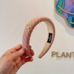 配包装 chanel 香奈儿 最新款小香发箍 复古头箍 网红爆款推荐 搭配高端材质 超精致 时尚百搭
