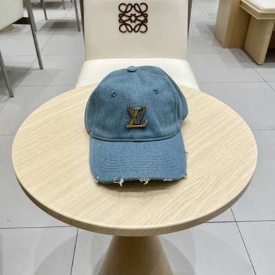 路易威登棒球帽 Louisvuitton新款Lv棒球帽，重工打造高端大气，百搭款男女通用！跑量！