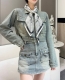 香奈儿 25S 大皇宫丝巾 18Mm顶级真丝双面同色丝巾 这一季香奈儿的丝巾真的是开挂了 大皇宫系列的两款丝巾都必须买 一个是正面宫殿图 一个是皇宫屋顶图 披在