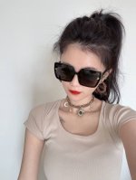 Chanel大框太阳镜墨镜 经典的方框设计，不挑脸型，无论搭配大衣还是连衣裙都非常显气质太阳镜预防紫外线 型号：Ch1130