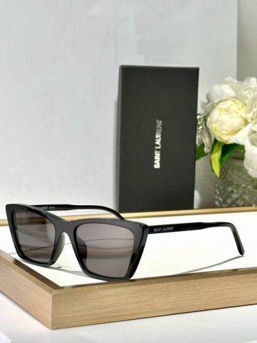 Saint Lauren* model:Sl737 size:54口16-145