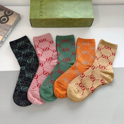 配包装 一盒5双 Gucci 古奇 经典新金丝中筒袜 双针双路面料 潮人必备 Gucci 爆款 个性时尚百搭款 你值得拥有哦