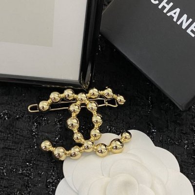 编码H318 经典热销款 超火爆的一款发夹 金属质感超佳同步专柜韩范味道十足各路网红明星同款不想披头散发又想美美的那就别说了必须买买买小仙女必备款