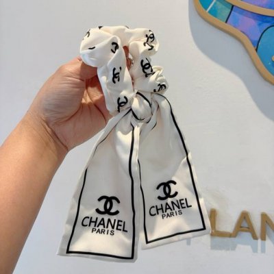 配包装 Chanel 香奈儿字母飘带马尾发圈 蝴蝶结肠圈，高档韩版小香风皮筋，经典花型设计， 高端大气，名媛范儿，