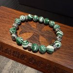 新款 专柜品质 Chrome Hearts克罗心 经典复古多元素手串手链 凹凸造型不同的花纹设计风格呈现出与众不同 十字架童军花是克罗心的标志 所以更经久不衰