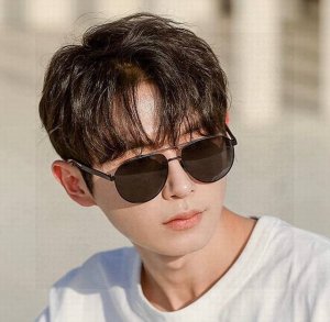 Gucci 高品质男女款墨镜 进口宝丽来偏光镜片 蛤蟆镜 开车钓鱼都可 百搭显瘦墨镜韩版男士飞行员大框司机开车防紫外线太阳镜 型号 G5381