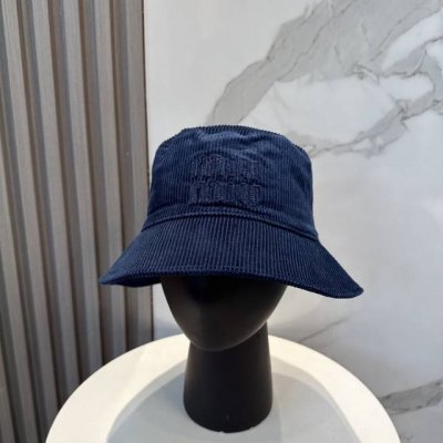 Miumiu缪缪限定新款灯芯绒渔夫帽 棒球帽 灯芯绒纹理渔夫 非常耐看的一款渔夫帽~男女同款 日常出门 自带氛围感 偶尔换换感觉真的太棒了