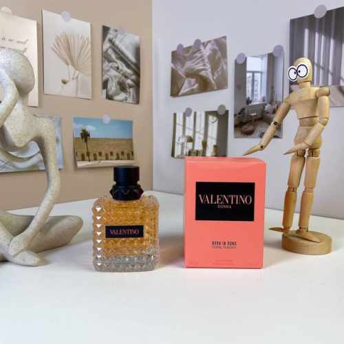 明通品质 明通华伦天奴落日小姐橘色狂想女士100Ml Valentino Donna Born In Roma Coral Fantasy, 属性：女香 香调：