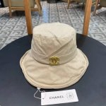 Chanel香奈儿 新款小香风拼接遮阳大沿渔夫帽，独特设计～复古文艺的一款