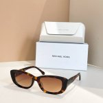 p180 Michael Korsmodel：Mk 2210U Size：52口10-140