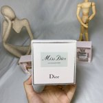 高端品质 迪奥甜心香水小样5Ml四件套！无喷头5Ml×4。内含：甜心Edt，甜心漫舞，甜心Edp，甜心花漾。