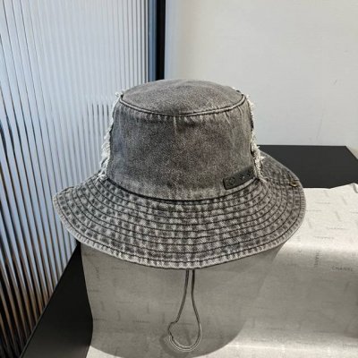 80￥ lv路易威登牛仔渔夫帽，头围57Cm