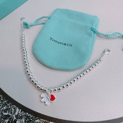 蒂芙尼 Tiffny&Co. 专柜精工银版本手链 明星同款 复古做旧风 原版复刻 纯手工打造 ～正品开模潮流时尚必备 男女均可佩戴 情侣款同款 摇滚朋克银风格