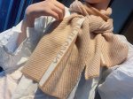 Dior迪奥 Dio*秋冬新品 新款字母印花针织款！经典Logo提花时髦少女心，实物好好看，可遇不可求的单品！复古学院风气质，白富美必备百搭神器！进口羊绒纱线细