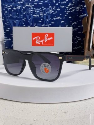 Ray Ban雷朋 2025新款 男友系列方形中性太阳镜 Rb69016