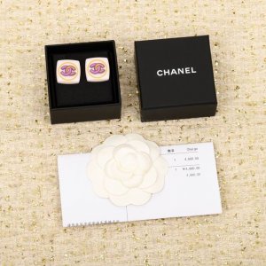 我们出品 Zp5980 量大咨询客Fu Chan L24C双C耳环 订制整个C的形状容易报废 凡是涉及到订制树脂的 都不好做 做报废N批 全部镶嵌施华洛世奇钻