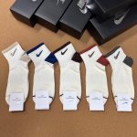 特 Nike 耐克 Just Doit. Logo超级Nice火爆全网 绝对是你这个春夏的搭配神器Ins今年超火爆超级爆款网红袜子彩绣经典Logo 火爆至极精梳