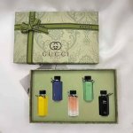 高品质/140 古驰Q版香水花之舞礼盒五件套配礼袋。 内含：黄色栀子花，紫色薰衣草，粉色栀子花，绿色牛油果，黑色殿堂。