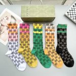 配包装 一盒五双 Gucci 古奇网红爆款出货~G家新品专柜对版袜子纯棉材质织造，超级柔软舒适，罗口经典金线双g，超级抢眼，Ins超火爆小单品，大牌出街，潮人必