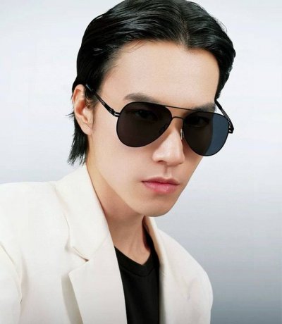 Gucci 2025新款男女情侣款太阳镜多边形墨镜Ip电镀永不褪色 超轻超有弹性整幅眼镜无螺丝重要的是压不坏 高清尼龙镜片、精湛的工艺 原版材料 休闲大气不挑人