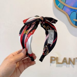 配包装 hermes 爱马仕 火爆定制款蝴蝶结发箍 网红同款头箍 进口真丝面料 出口订单 细节全部实拍 特制面料非常显质感