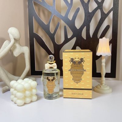 专柜品质 penhaligon's潘海利根Artemisia阿提密西亚致命温柔女士香水100Ml 香调：东方花香调 前调：油桃 、绿色气息 中调：青苹果、铃兰、