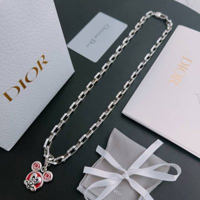 dior新款 迪奥项链原单货专柜新款开模复古潮流时尚必备 男女均可佩戴 情侣款同款 摇滚朋克泰银风格 复古元素 潮流百搭 官网同款项链最新款链条档次更高明星经典