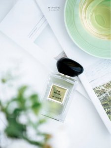 专柜品质 夏日适配Max 仙气飘飘悠然茶香100Ml 明晃晃的夏日 总是需要一些清透和沉静 茶香最合适不过 不会过分甜腻 也不会太过清冷 - 茶香已经是香水中老