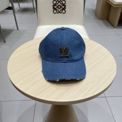 路易威登棒球帽 Louisvuitton新款Lv棒球帽，重工打造高端大气，百搭款男女通用！跑量！