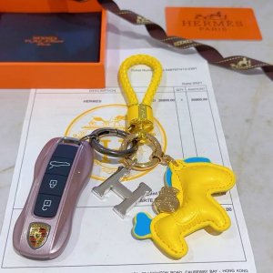 新款Hermes爱马仕钥匙扣钥匙扣加厚版 铂金版 高级精工版 众多网红同款 爱马仕挂饰钥匙扣太考验师傅的手艺了 要确保每个细节都到位不简单 高端定制 男女同款