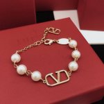 编号Vsl0022 Valenti*O最新款珍珠手链 一致Zp黄铜材质