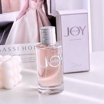 专柜品质 dior迪奥Joy By中文名悦之欢香水 颜值不说了 Dior颜值一直很高的 这次这个瓶盖超级喜欢 是磁吸的哦 前调 佛手柑 橘子 橙子 中调 玫瑰