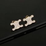 Celine 赛琳耳钉 经典金色系 小巧精致可爱 百搭 复古造型设计 金色特别显白 穿衣搭配不挑人