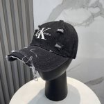 ck新款 水洗做旧破洞牛仔布棒球帽 新推出洗水牛仔系列，休闲百搭 衣橱搭配神器