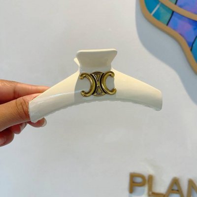 配包装 Celine 赛琳 凯旋门新款复古抓夹 鸭嘴夹发夹，经典字母Logo弹簧夹， 超精致，转图必爆哈！专柜出货