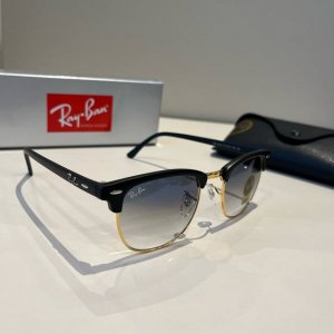 Rb3016 雷朋 Rayban 经典飞行镜系列 作为美国空军的标志之一 深受各大明星追捧始终引领世界潮流风向标 永不落时的风格 永无止境的灵感 一直在创新 从