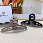 chanel小香 Chanel抓夹 捷克钻Logo小抓夹 气质百搭 日常精致小单品 小仙女必入单品 宝藏款 闭眼入推荐款 单个配发箍盒