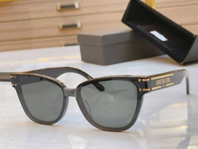 dio* 迪*奥新款太阳镜， Model：Dsgta31Ucr，Size：54口18-145
