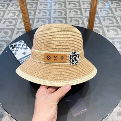 Lv 路易威登2025新款草编蝴蝶结遮阳圆顶帽檐草帽沙滩风格 简约大方 百搭单品 外出首选 新款帽型超美腻 出门必带