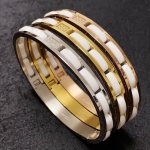 Cartier 卡地亚官网最新发布 火爆窄版细款镶钻白陶瓷手镯进口精工保色18K高端定制顶级工艺 专柜Logo刻字清晰 360度无死角！全新的窄版设计 更显精致