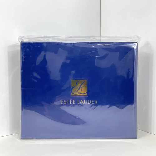 打起出货 雅诗兰黛专柜八件套普通版！内含：小棕瓶精华50Ml加，15Ml×3。抗蓝光眼霜15Ml，5Ml×3，共30Ml。