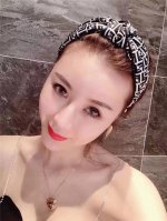 配包装 fendi 芬迪 新款中间结洋气大牌范儿发箍 宽版原单货 简约百搭 潮女必备品 超级的高大上