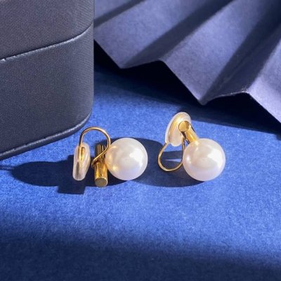无标小众设计Ins风韩版时尚气质珍珠耳夹 金色 重约3.2G 高约1.4Cm 珍珠直径约0.98Cm
