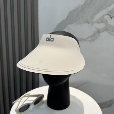 miumiu缪缪～夏季新款无痕鸭舌空顶帽 夏季遮阳神器 一点都不会闷热，超大帽檐更防晒